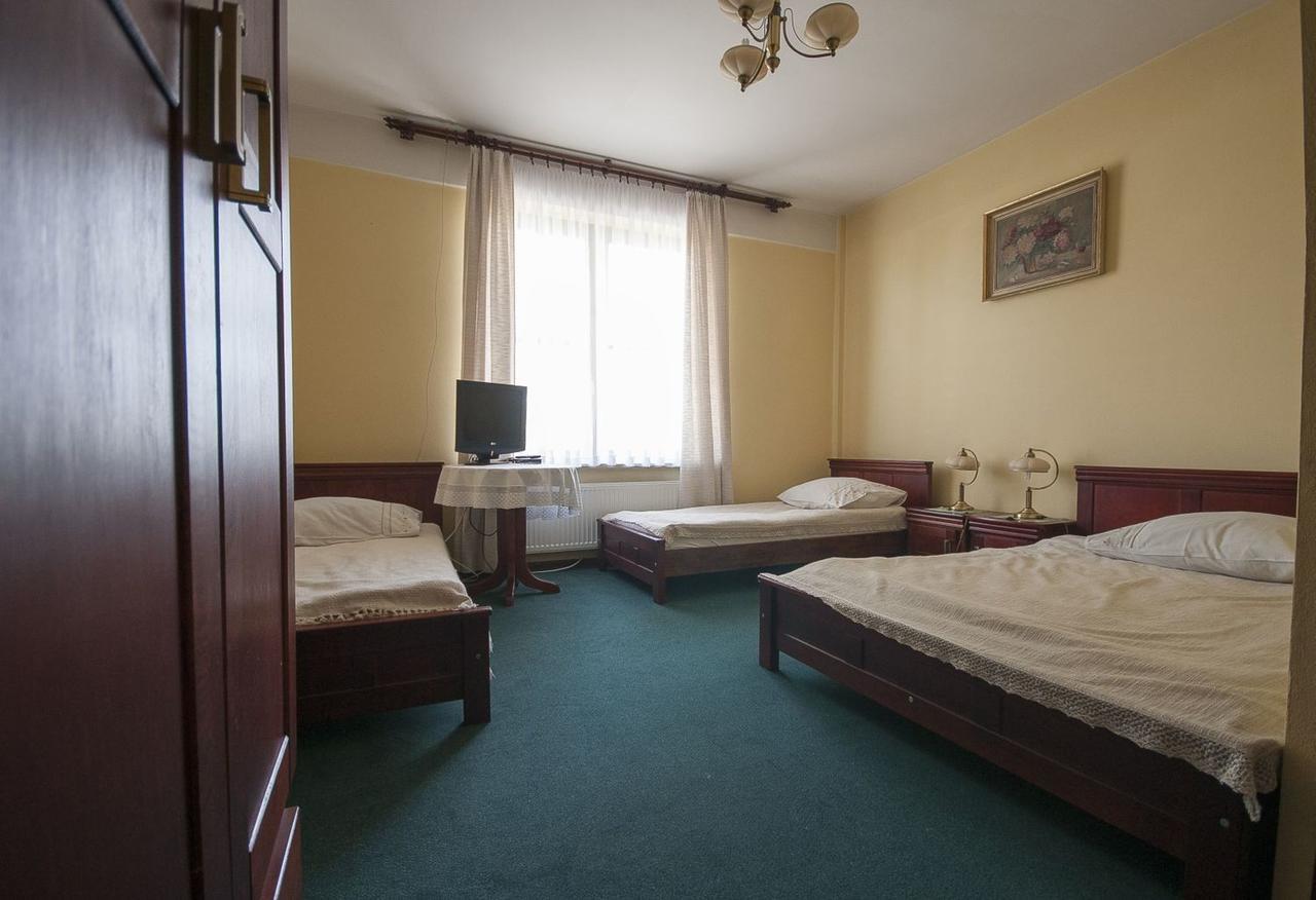 Hotel Restauracja Pod Parowozem Ostrowiec Świętokrzyski Extérieur photo