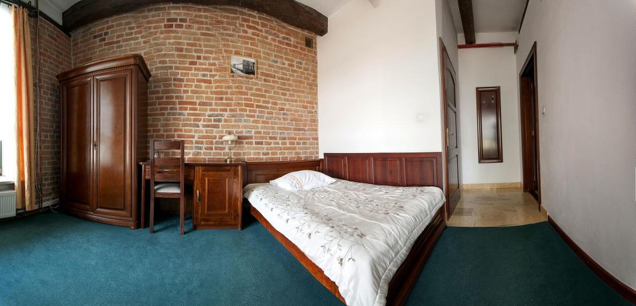 Hotel Restauracja Pod Parowozem Ostrowiec Świętokrzyski Extérieur photo